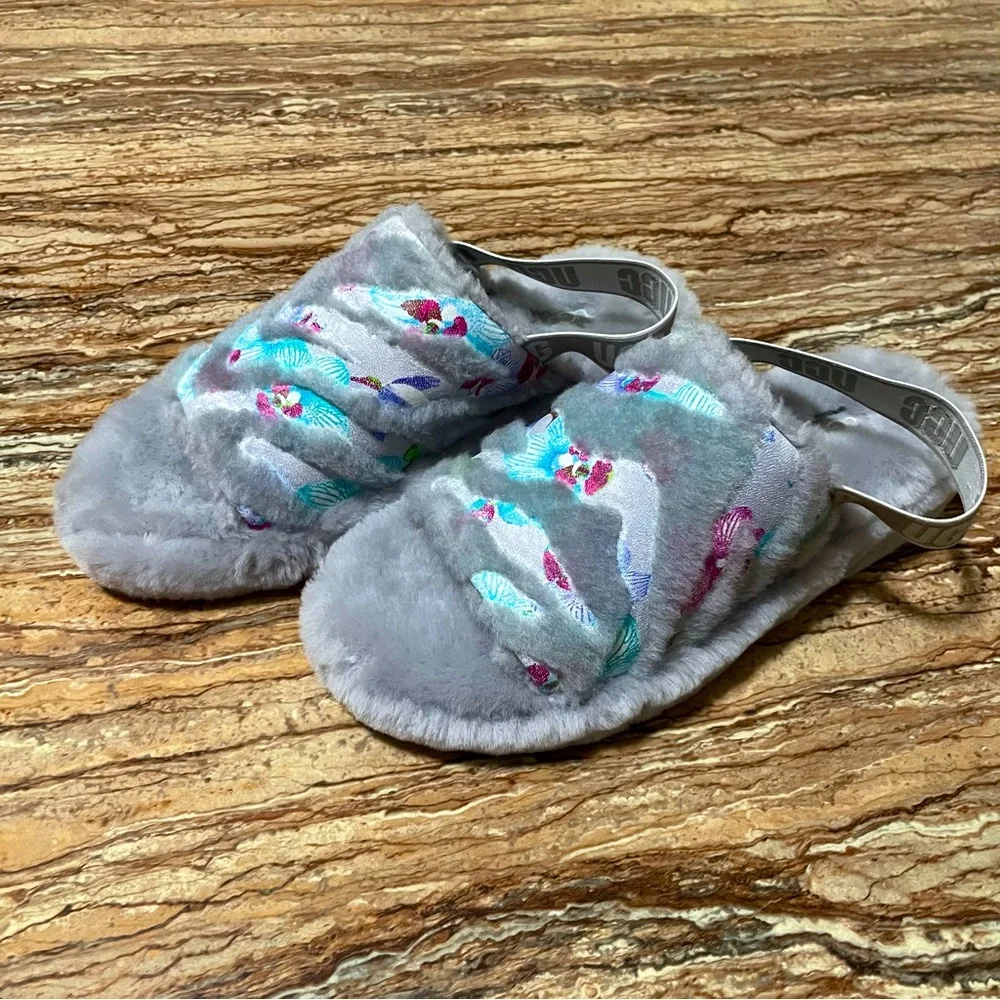 UGG - Picture 3 of 9